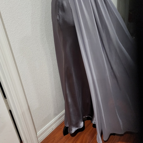 One shoulder ruched nylon  overlay, flowing stain gown. - Picture 5 of 8